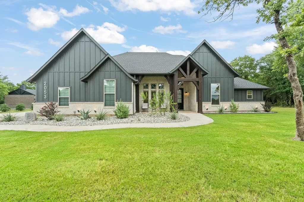 2053 Glenhollow Drive Weatherford TX 76088