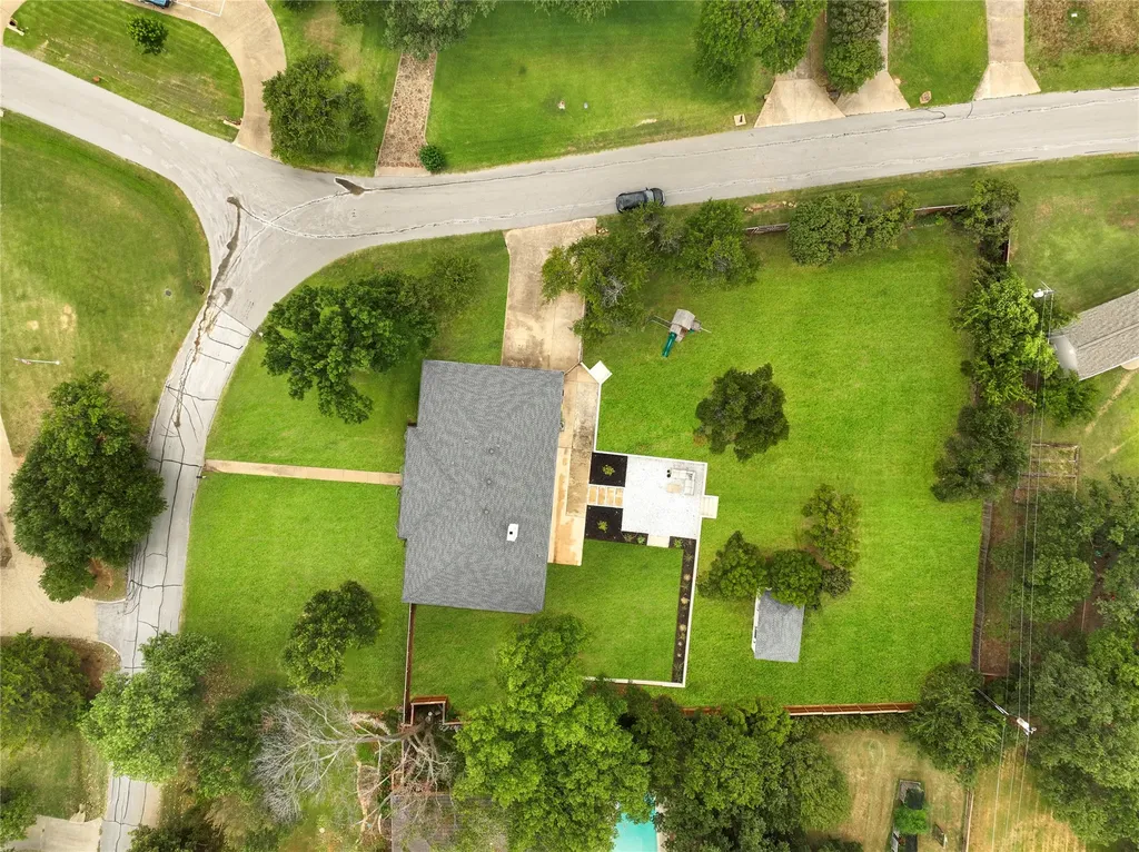 180 Trailing Oaks Drive Double Oak TX 75077