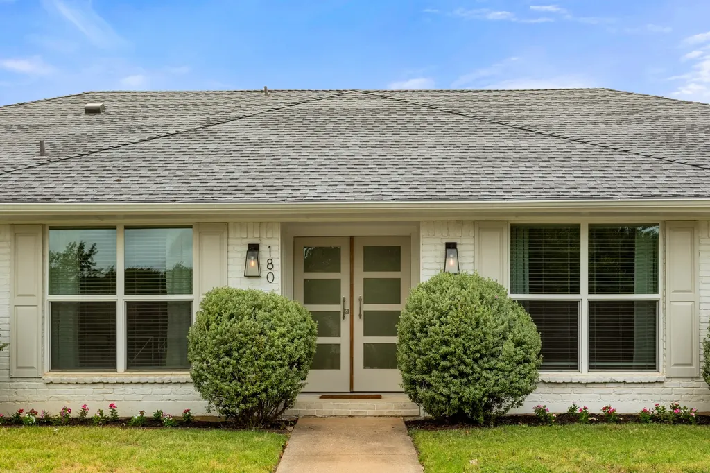 180 Trailing Oaks Drive Double Oak TX 75077