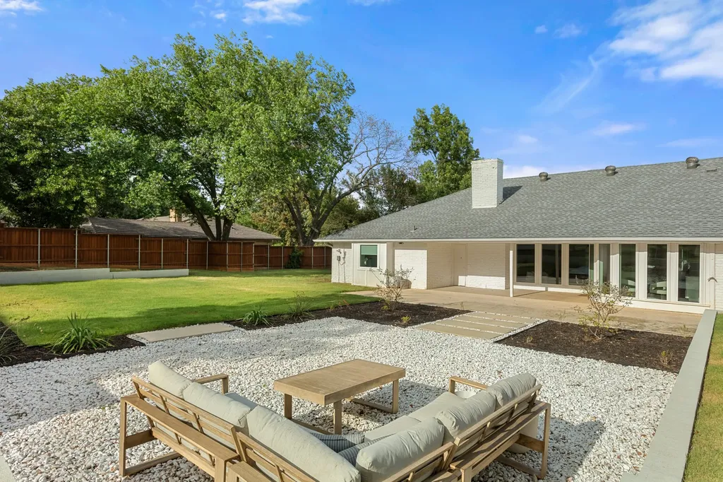 180 Trailing Oaks Drive Double Oak TX 75077