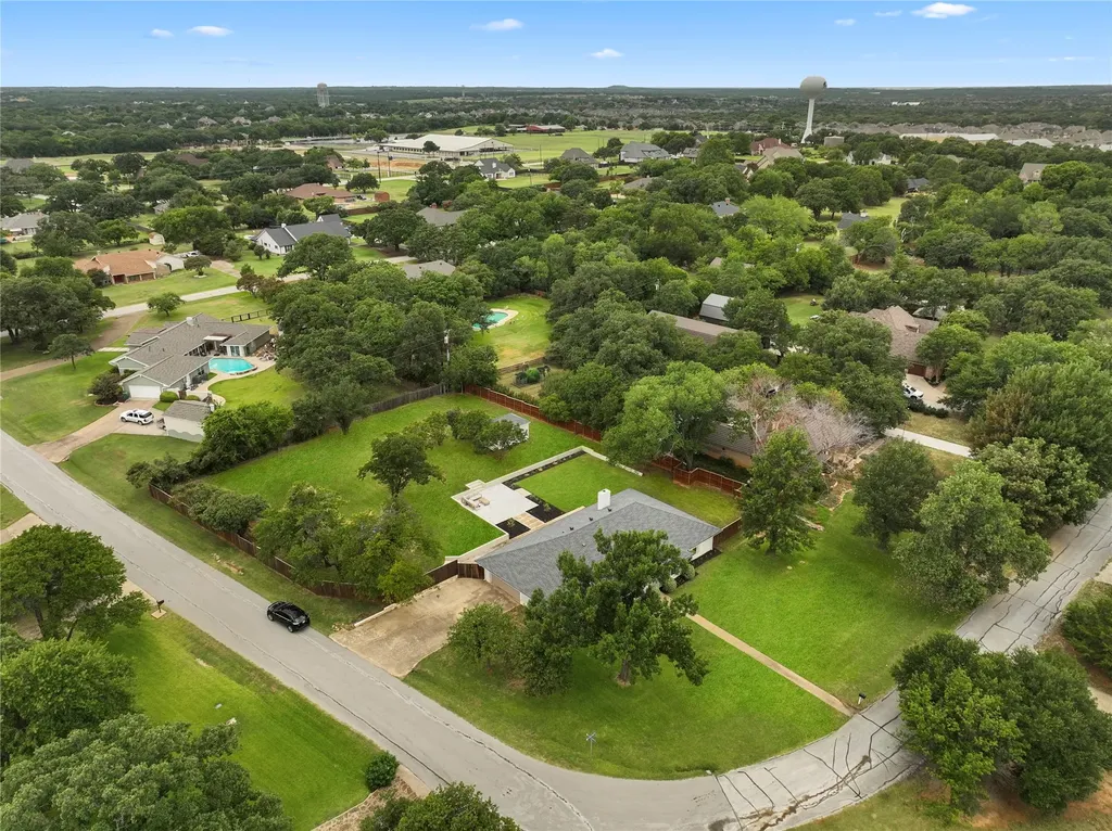 180 Trailing Oaks Drive Double Oak TX 75077
