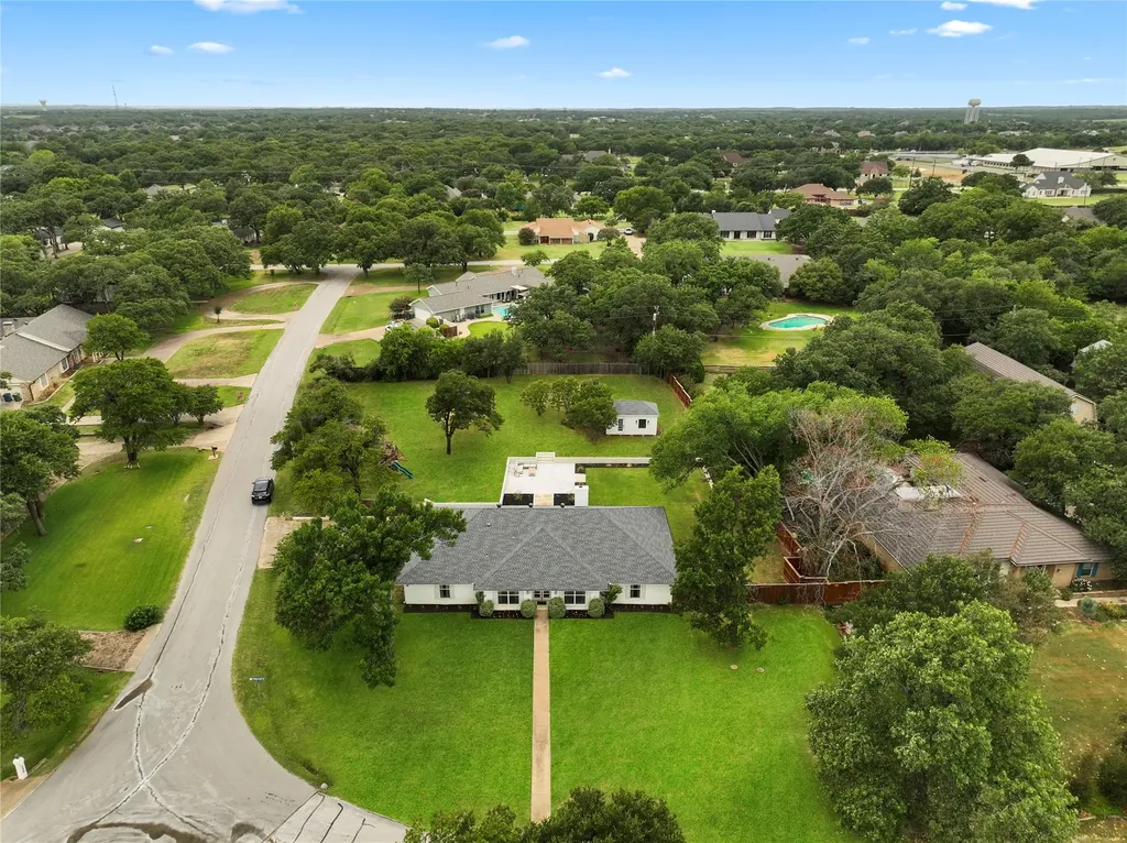 180 Trailing Oaks Drive Double Oak TX 75077