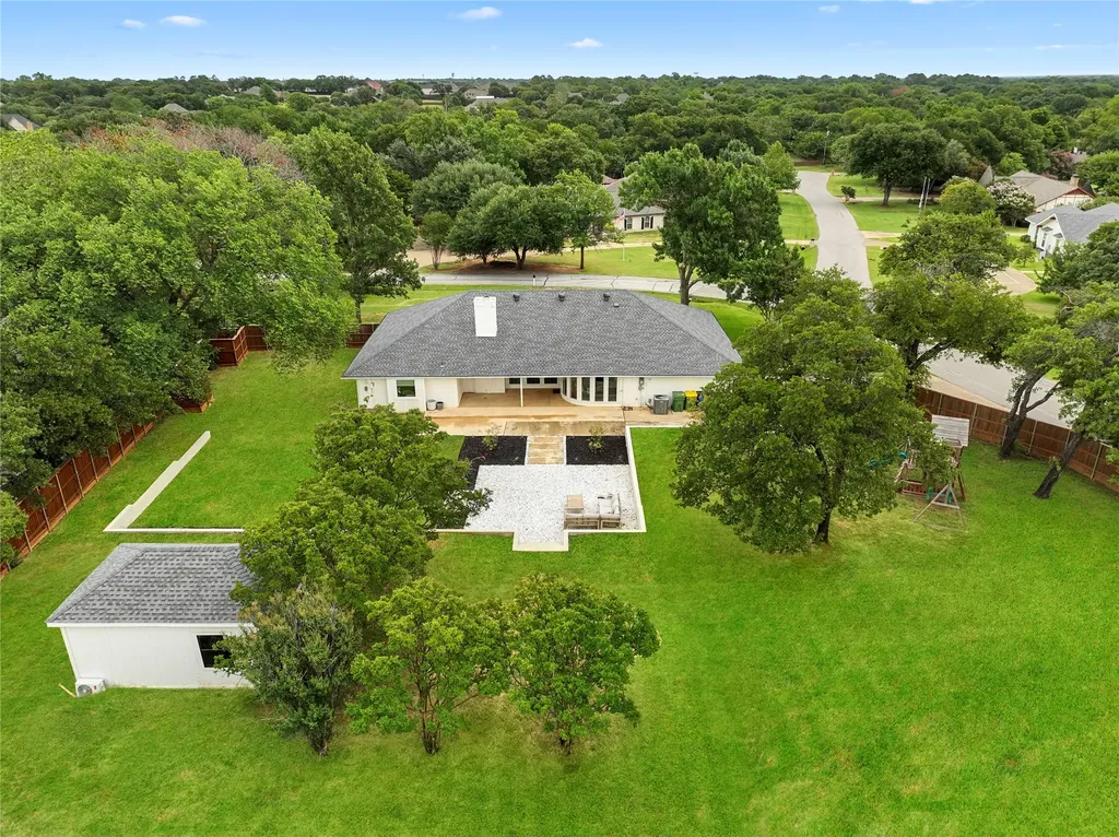 180 Trailing Oaks Drive Double Oak TX 75077