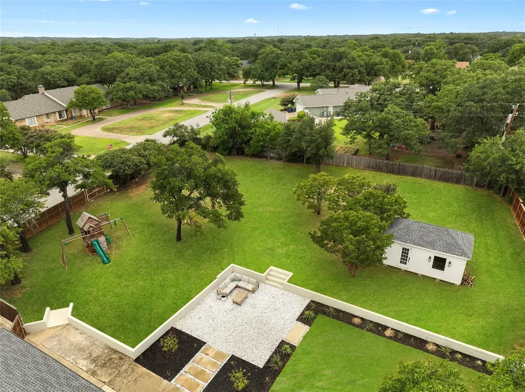 180 Trailing Oaks Drive Double Oak TX 75077