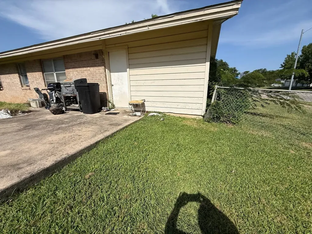 616 Stonewall Drive Euless TX 76039