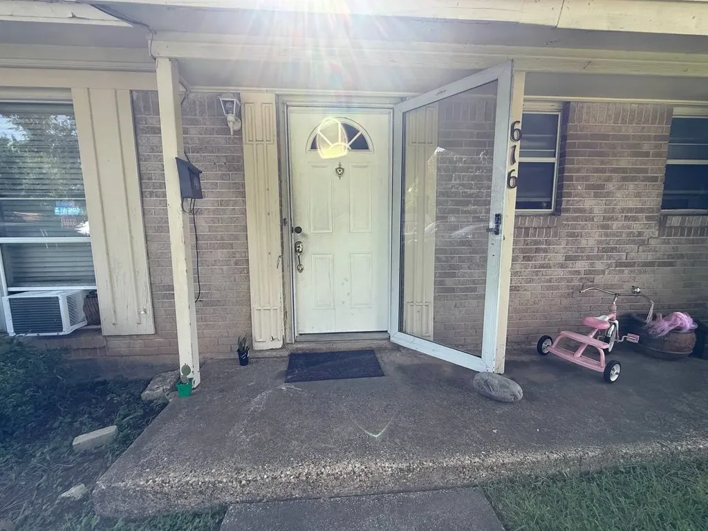 616 Stonewall Drive Euless TX 76039
