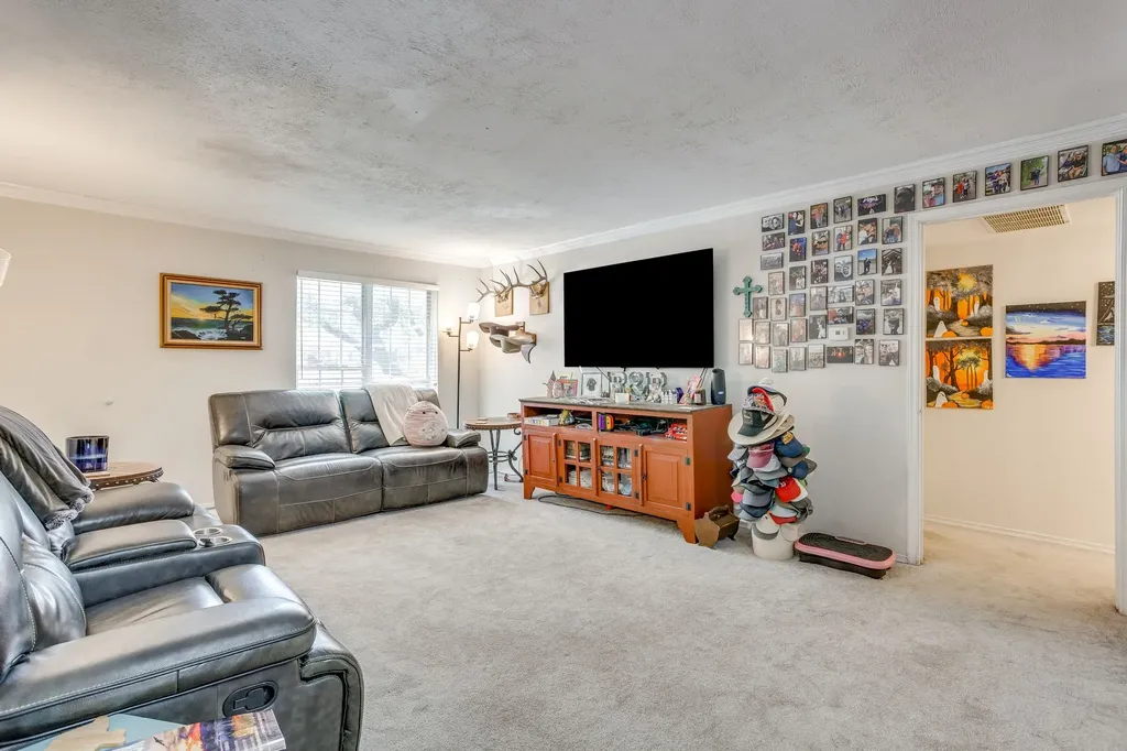 4102 Ridglea Country Club Drive Fort Worth TX 76126