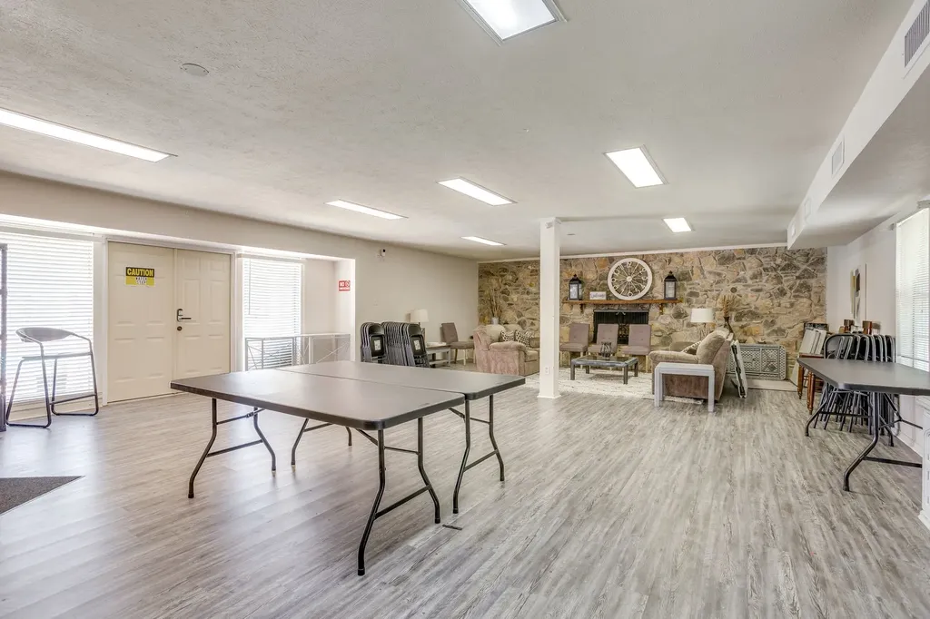 4102 Ridglea Country Club Drive Fort Worth TX 76126