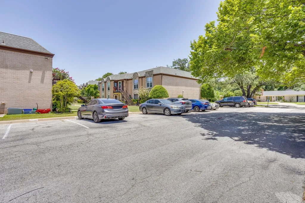 4102 Ridglea Country Club Drive Fort Worth TX 76126