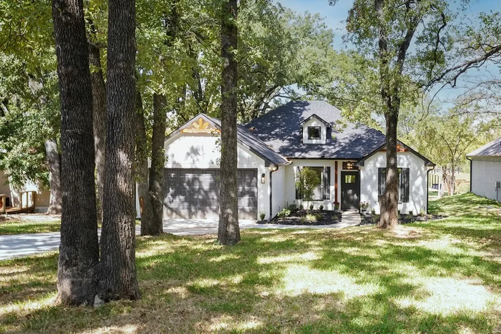 219 Ben Lacy Drive Gun Barrel City TX 75156