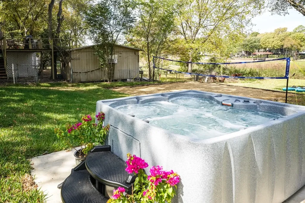 219 Ben Lacy Drive Gun Barrel City TX 75156