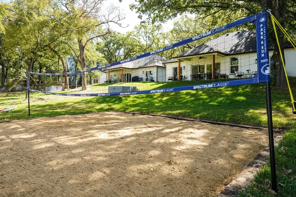 219 Ben Lacy Drive Gun Barrel City TX 75156
