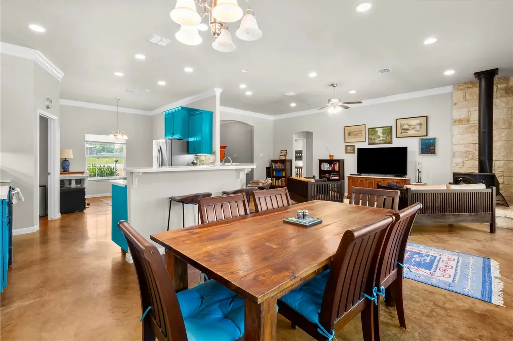 151 Tall Oaks Streetman TX 75859