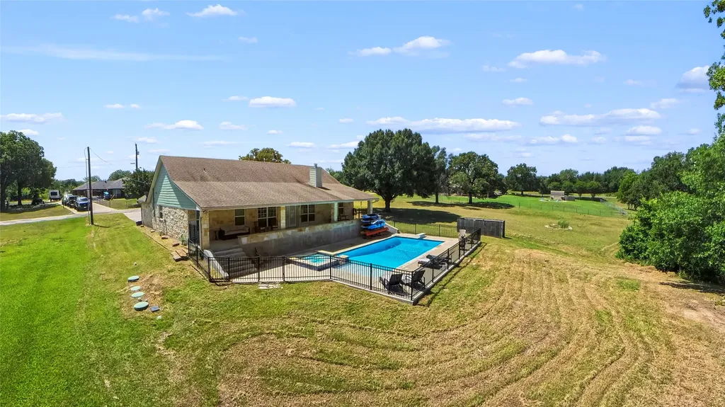 151 Tall Oaks Streetman TX 75859