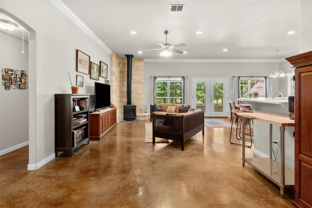 151 Tall Oaks Streetman TX 75859