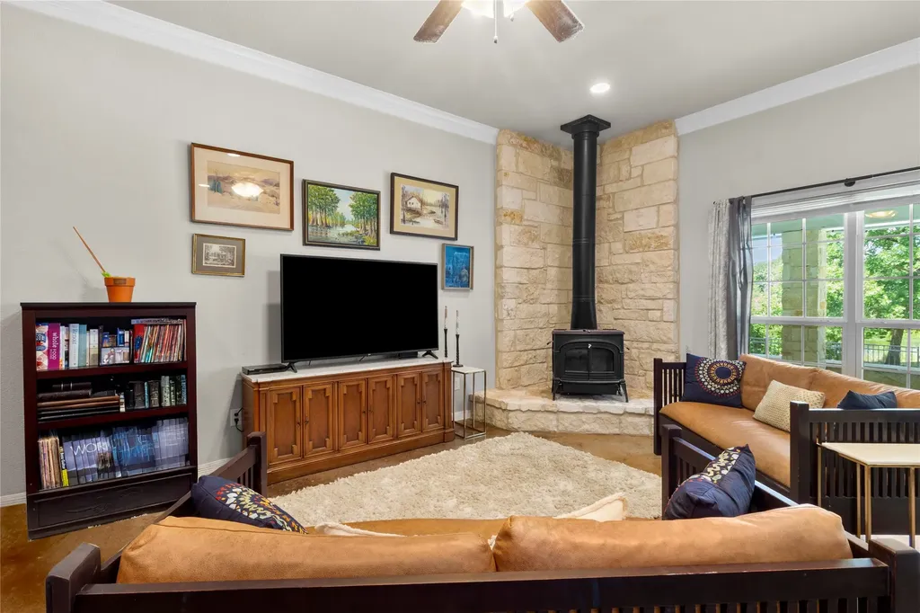 151 Tall Oaks Streetman TX 75859