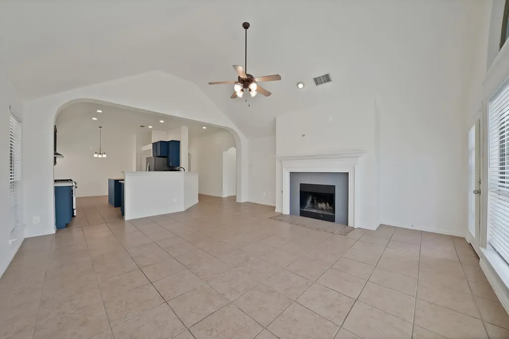 2743 Waterway Drive Grand Prairie TX 75054