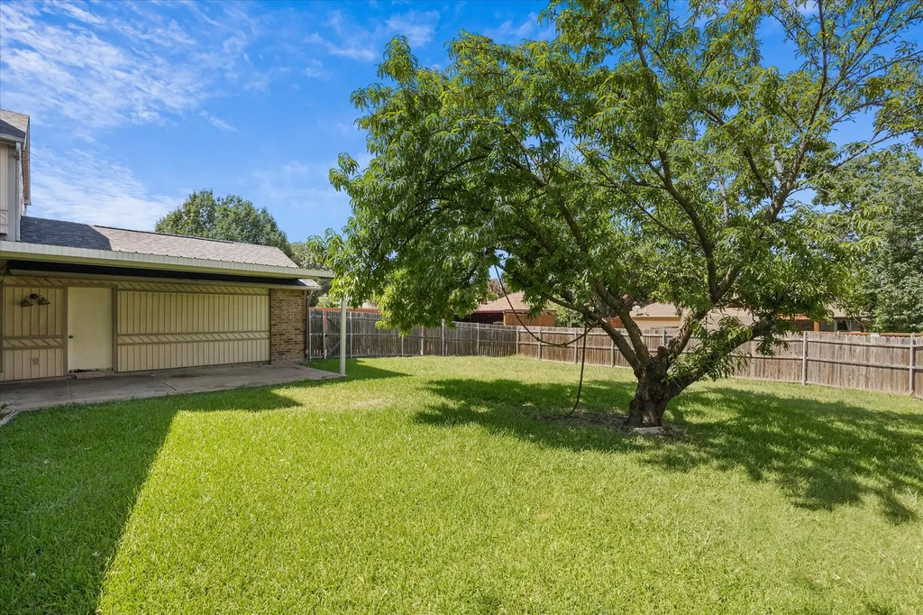 3026 Kingswood Drive Garland TX 75040