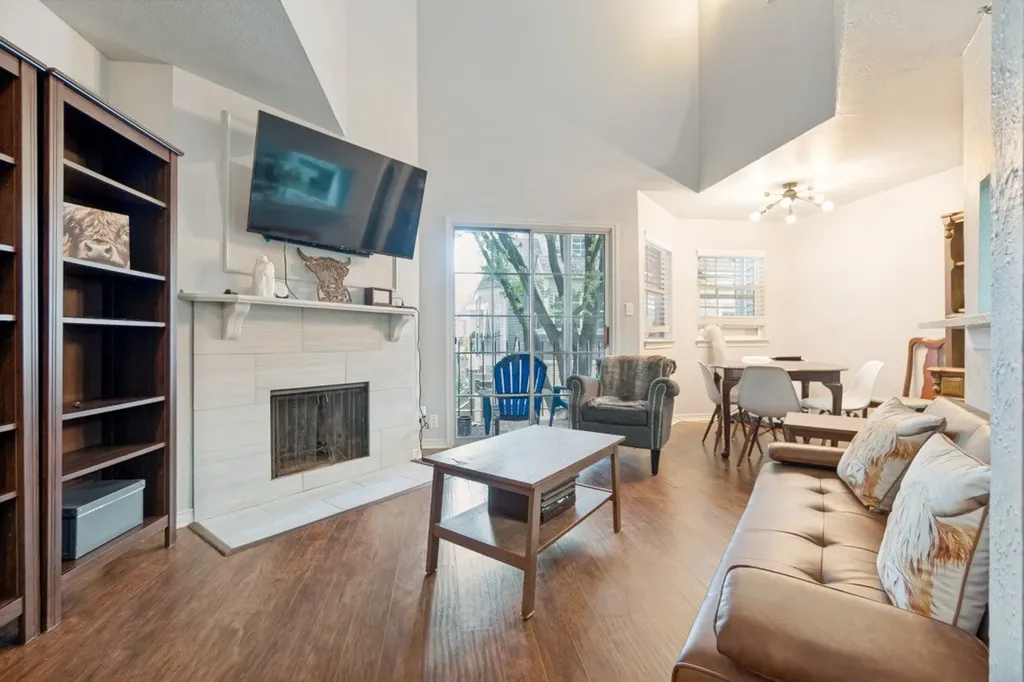 1001 Liberty Street Dallas TX 75204