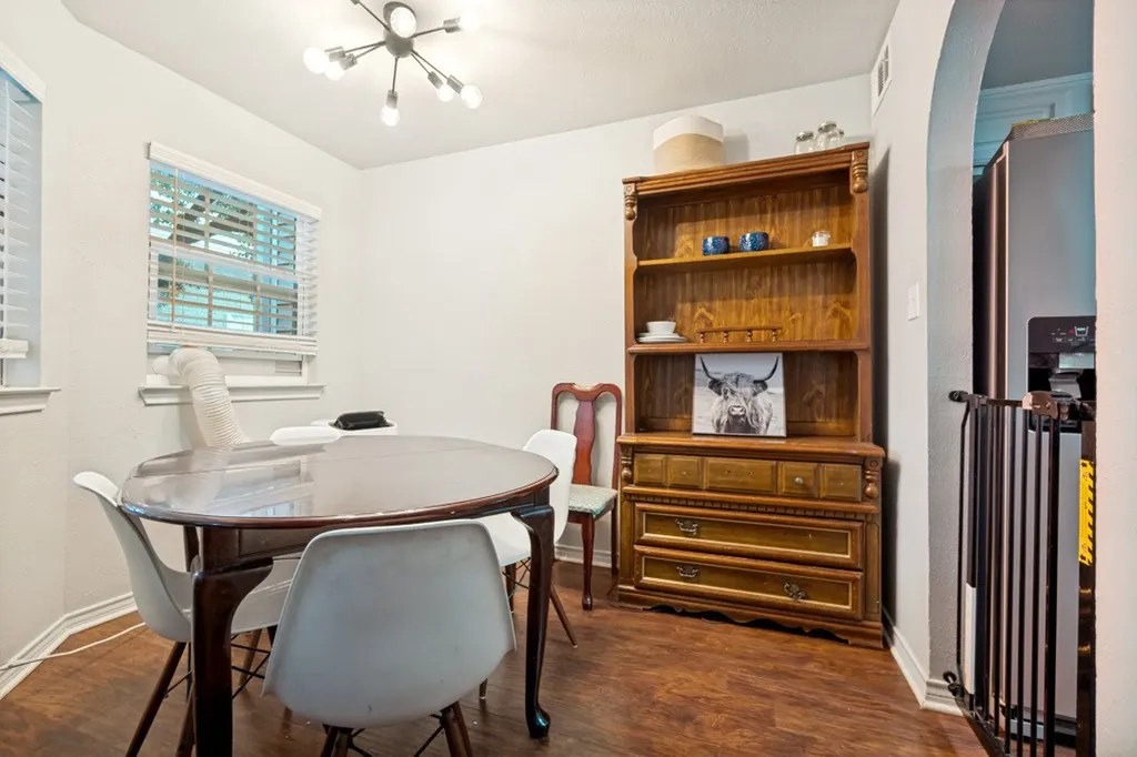1001 Liberty Street Dallas TX 75204