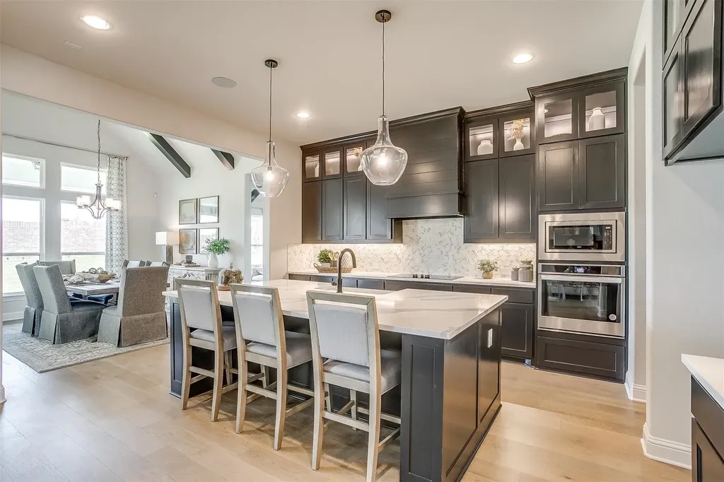 4602 Saddlehorn Drive Midlothian TX 76065