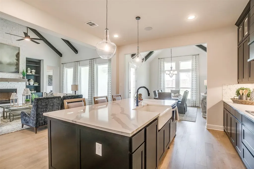4602 Saddlehorn Drive Midlothian TX 76065