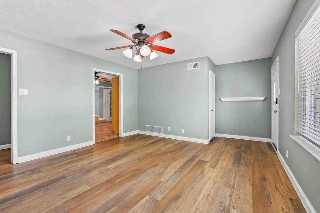1704 W Birge Street Sherman TX 75092
