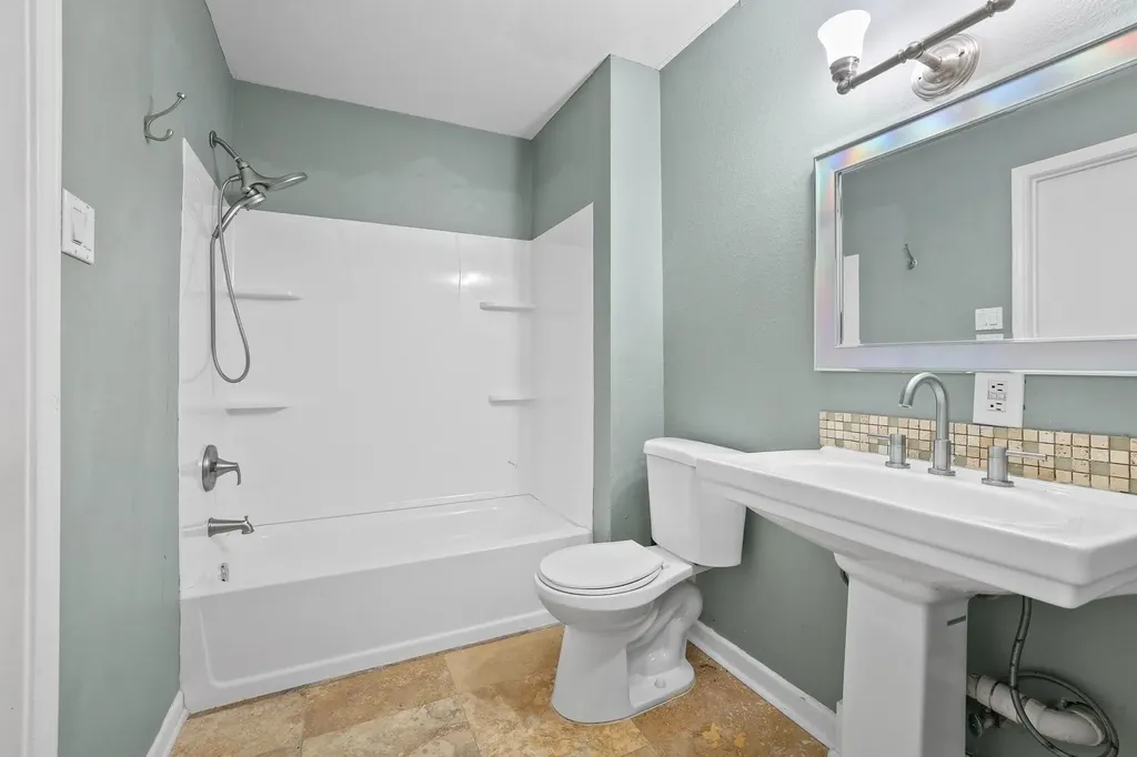 1704 W Birge Street Sherman TX 75092