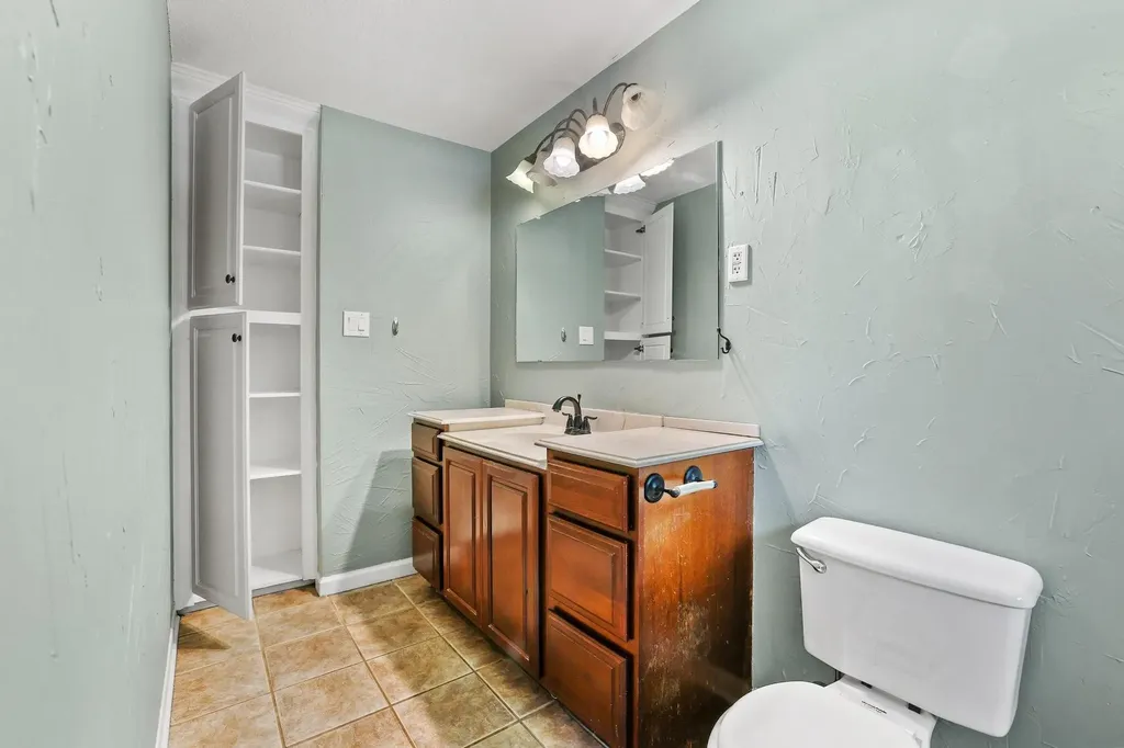 1704 W Birge Street Sherman TX 75092