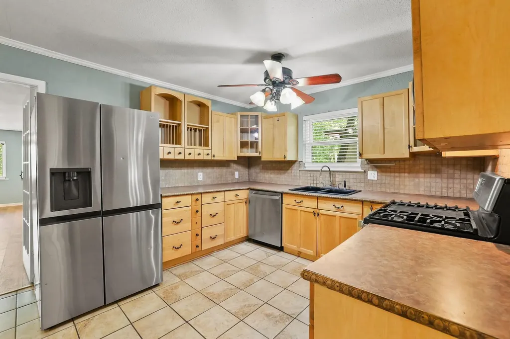 1704 W Birge Street Sherman TX 75092