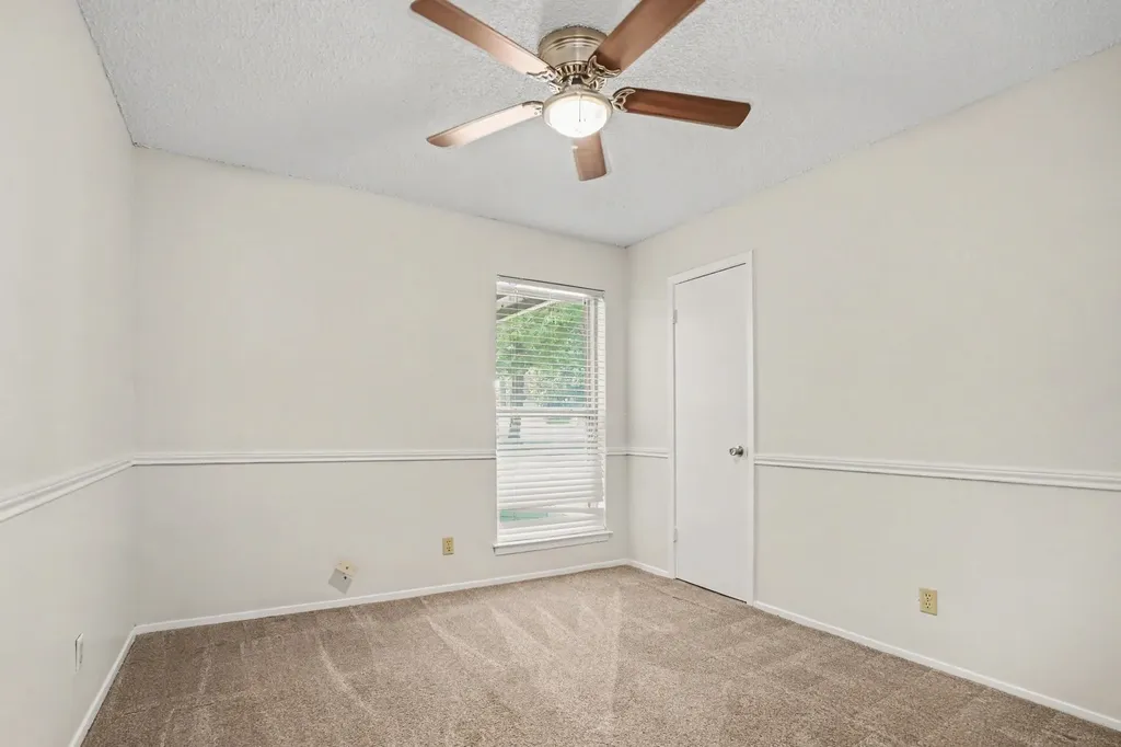 2721 Lucas Drive Arlington TX 76015