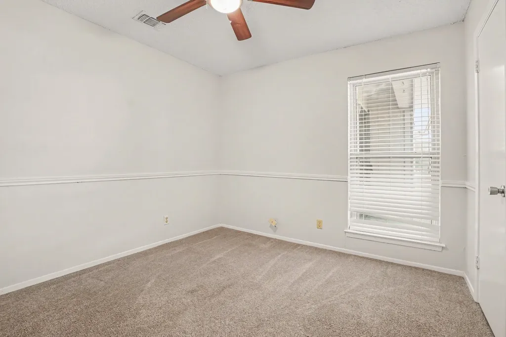2721 Lucas Drive Arlington TX 76015