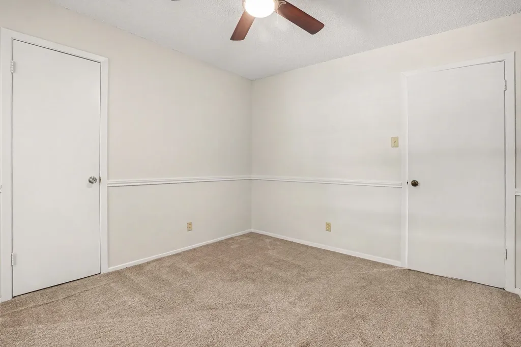 2721 Lucas Drive Arlington TX 76015