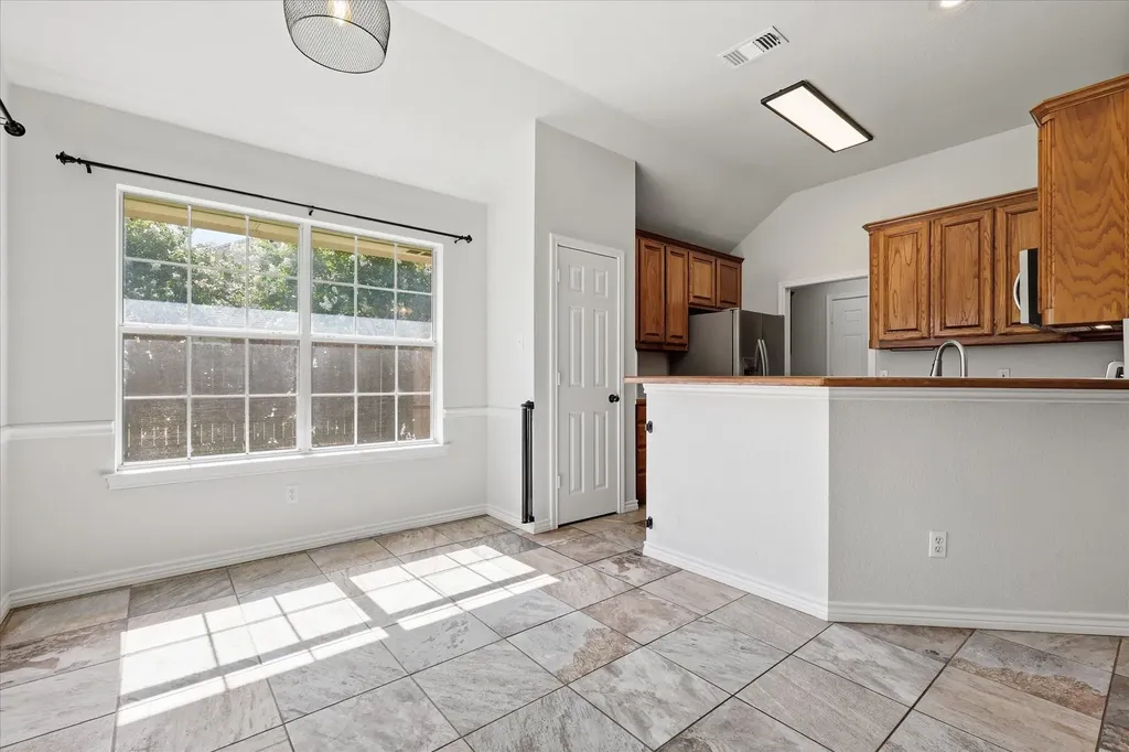 206 Mourning Dove Lane Krum TX 76249