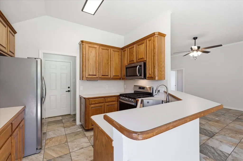 206 Mourning Dove Lane Krum TX 76249