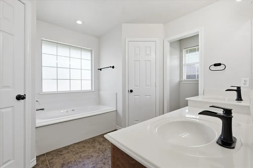 206 Mourning Dove Lane Krum TX 76249