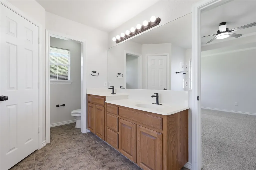 206 Mourning Dove Lane Krum TX 76249