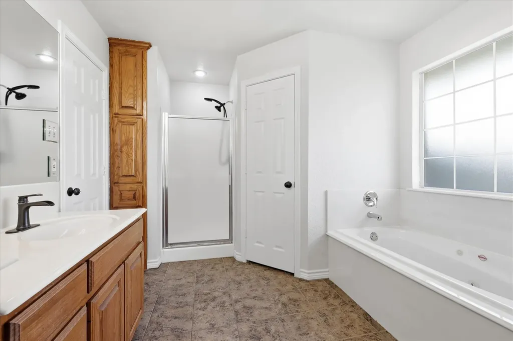 206 Mourning Dove Lane Krum TX 76249