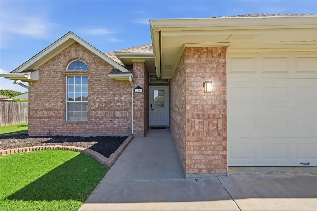 206 Mourning Dove Lane Krum TX 76249