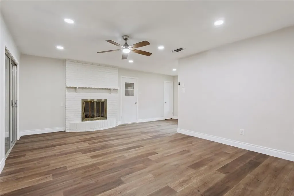 849 Arlington Drive Woodway TX 76712