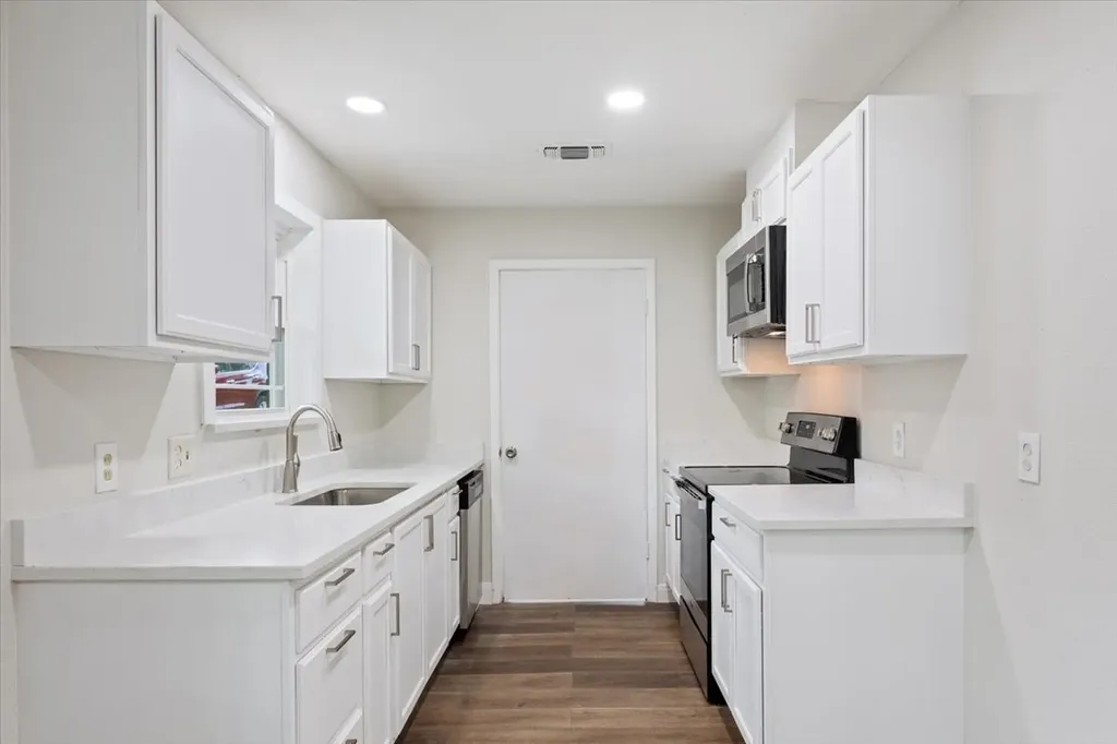 849 Arlington Drive Woodway TX 76712