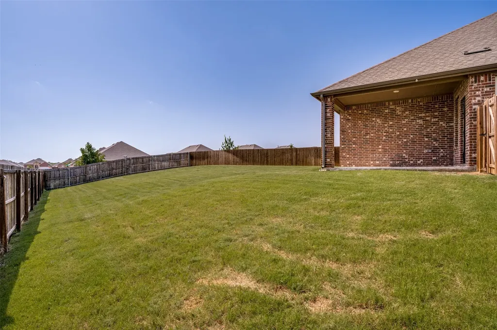 3332 Brady Starr Drive Aubrey TX 76227