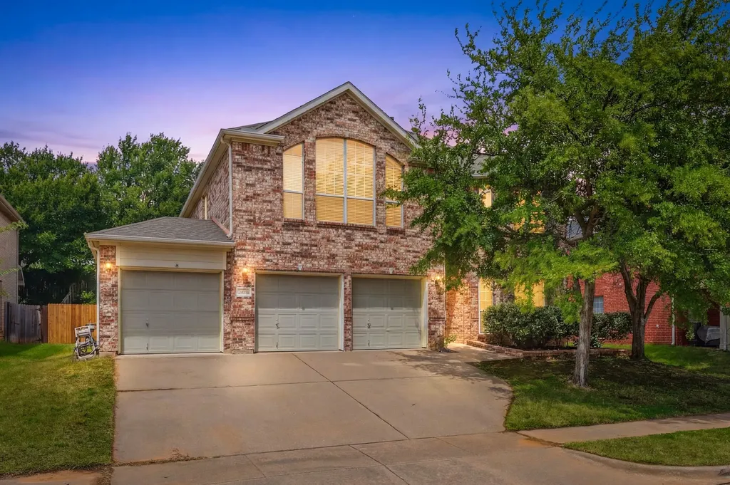7833 Harvest Hill Road North Richland Hills TX 76182