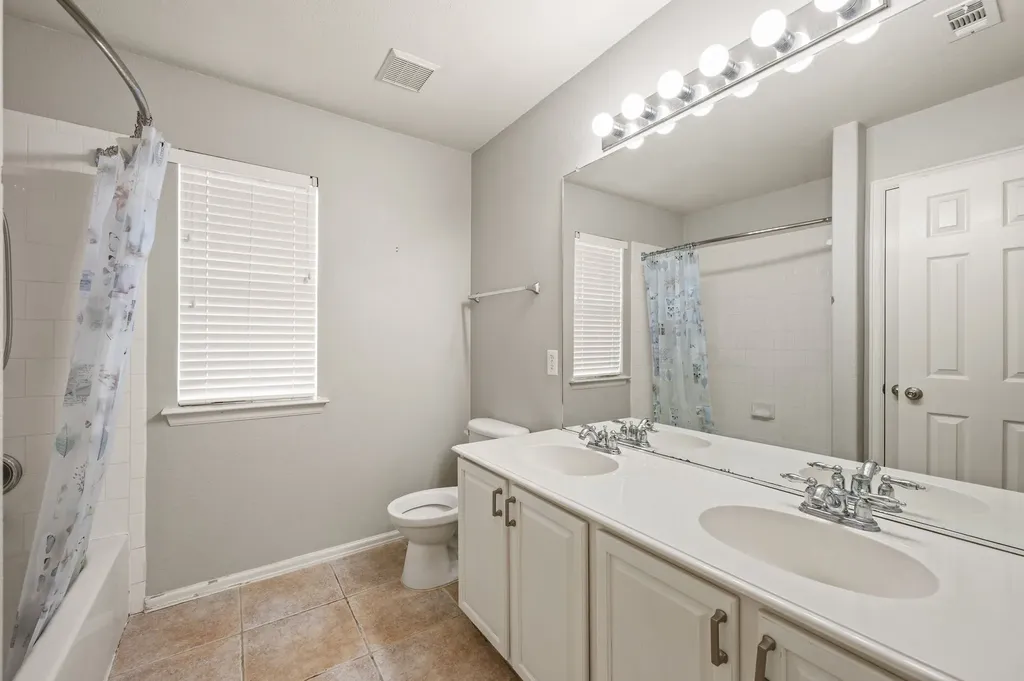 7833 Harvest Hill Road North Richland Hills TX 76182