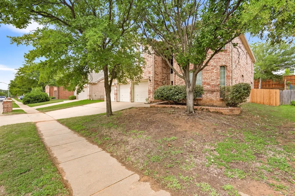 7833 Harvest Hill Road North Richland Hills TX 76182