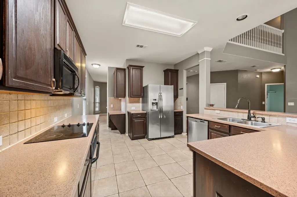 7833 Harvest Hill Road North Richland Hills TX 76182