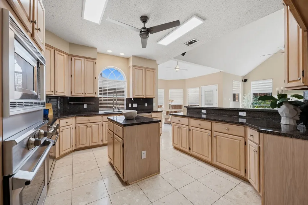 2324 Compton Drive Plano TX 75025