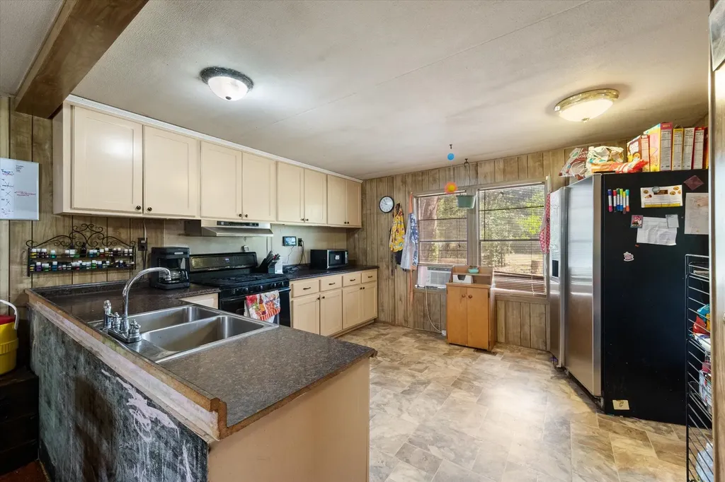 107 Fcr Fairfield TX 75840
