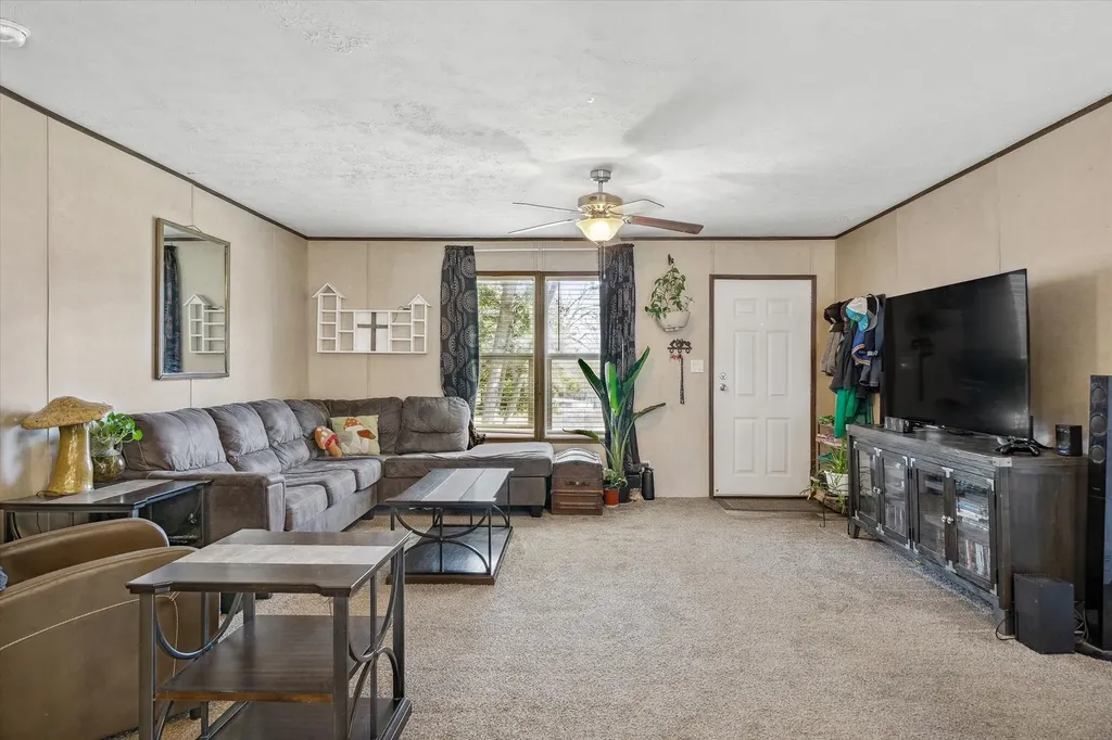 129 E Elm Drive Murchison TX 75778