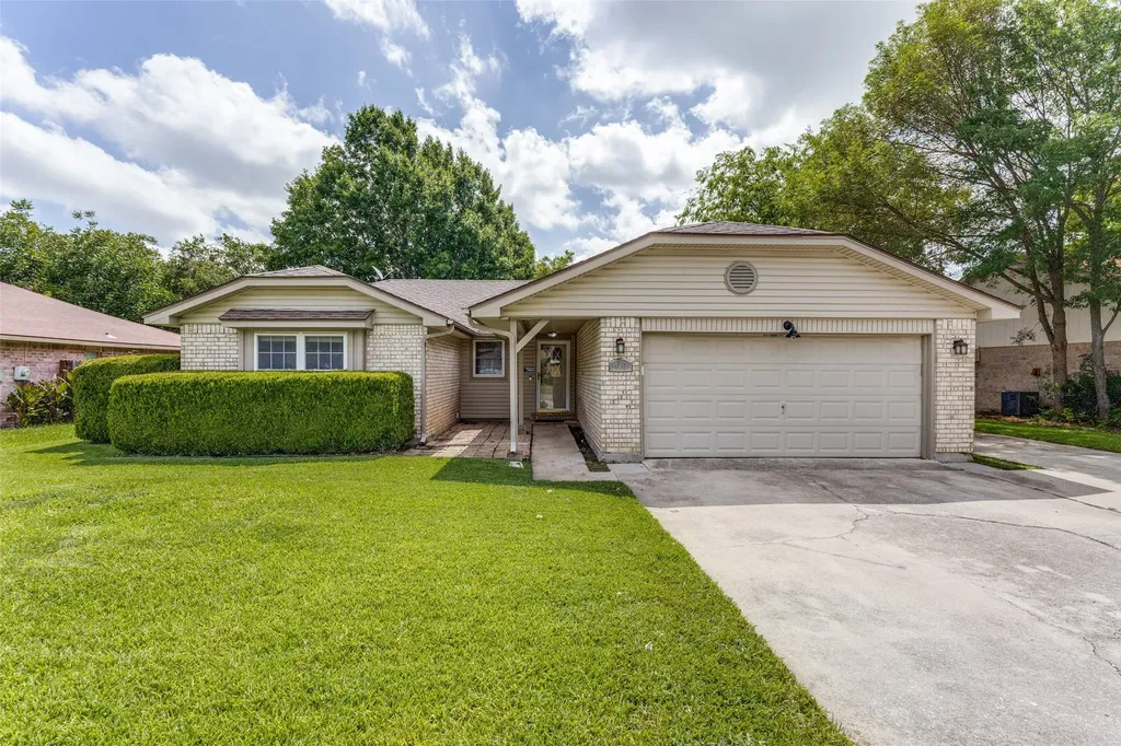 413 Goldfinch Drive Fort Worth TX 76108